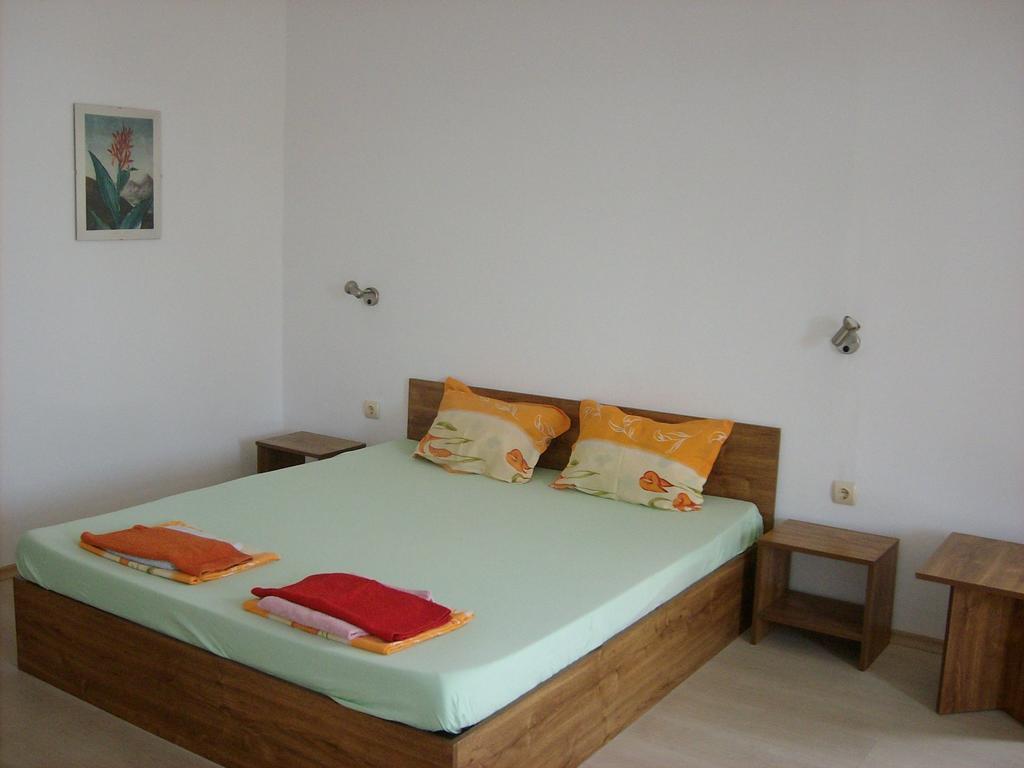 Hotel Neven Primorsko Camera foto