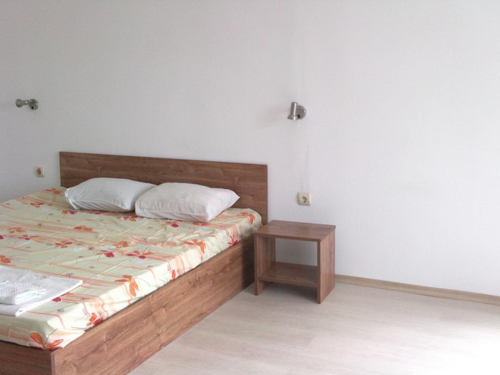 Hotel Neven Primorsko Esterno foto