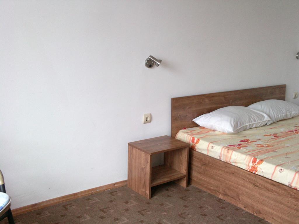 Hotel Neven Primorsko Esterno foto