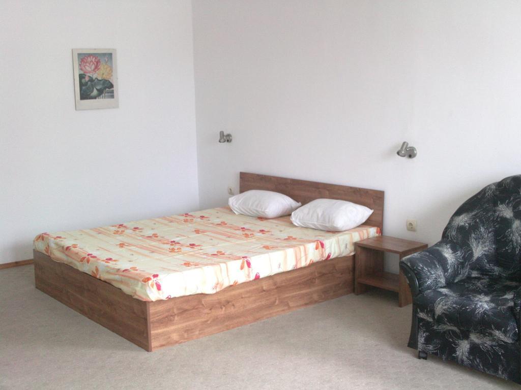 Hotel Neven Primorsko Esterno foto